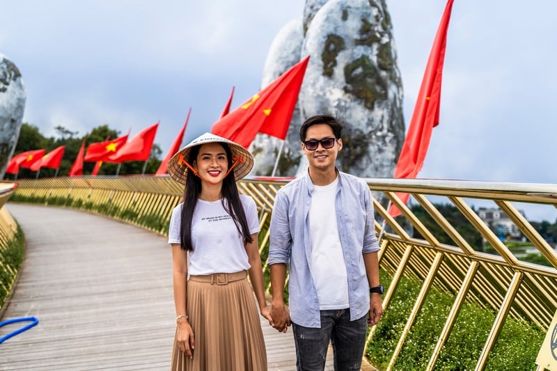 Đà Nẵng – Huế – La Vang – Động Phong Nha – Bà Nà – Cầu Vàng – Sơn Trà – Hội An – Đà Nẵng