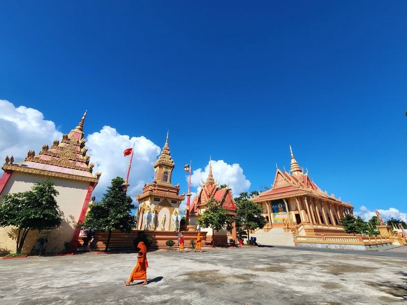 Tinh hoa ẩm thực Việt – Hương sắc phương Nam | Cần Thơ – Hậu Giang – Cà Mau – Đất Mũi – Bạc Liêu – Sóc Trăng (Thưởng thức món ăn tiêu biểu trên bản đồ ẩm thực Việt)